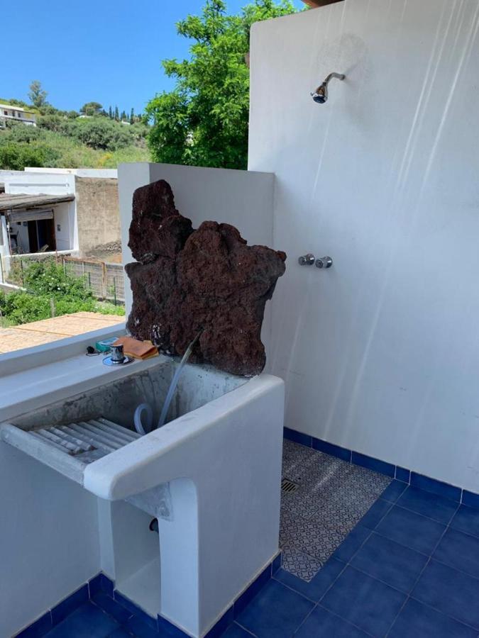 Il Vulcano A Piedi Stromboli Buitenkant foto